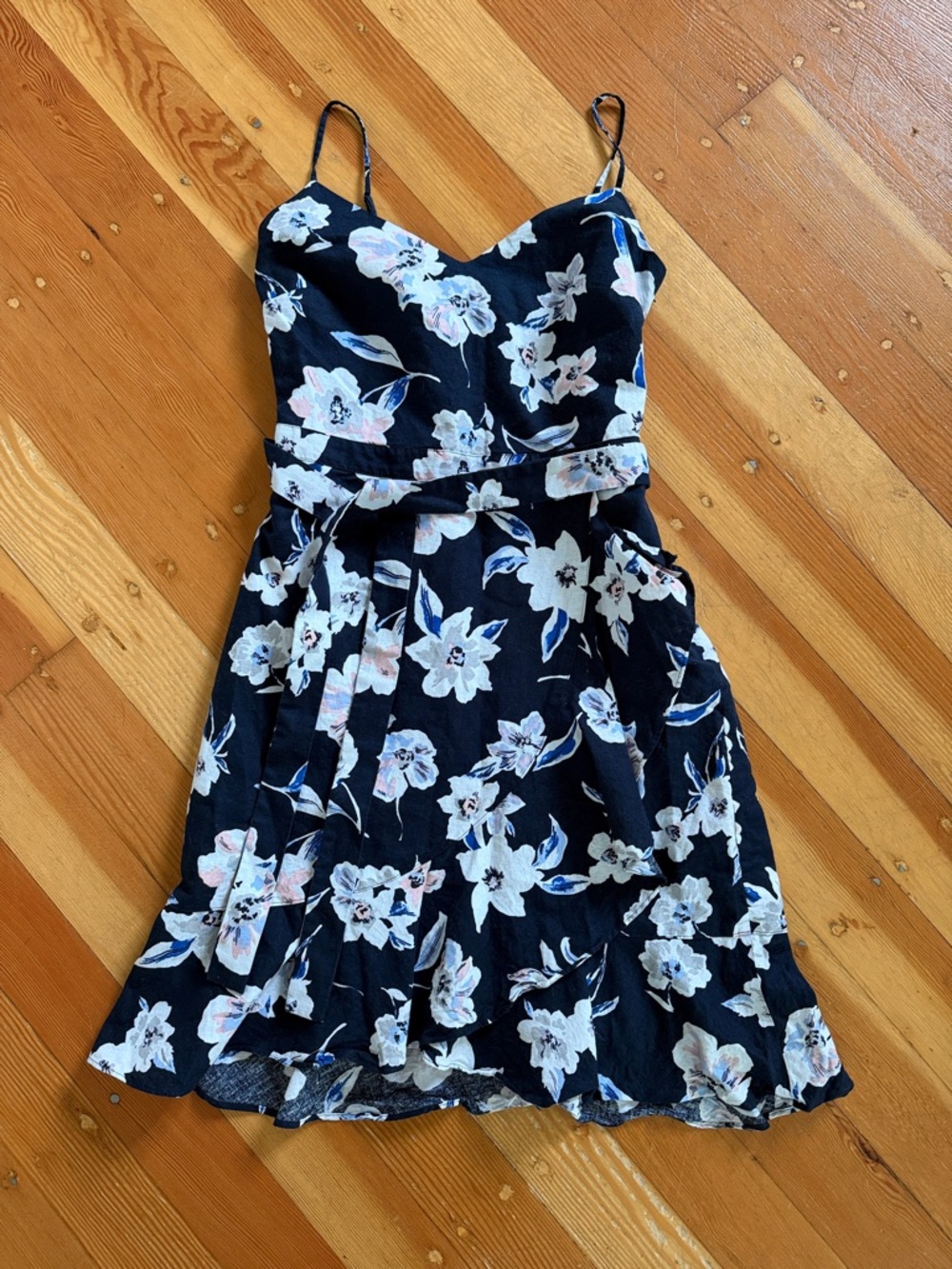 Banana‎ Republic Navy Blue Floral Linen Blend Wrap Dress